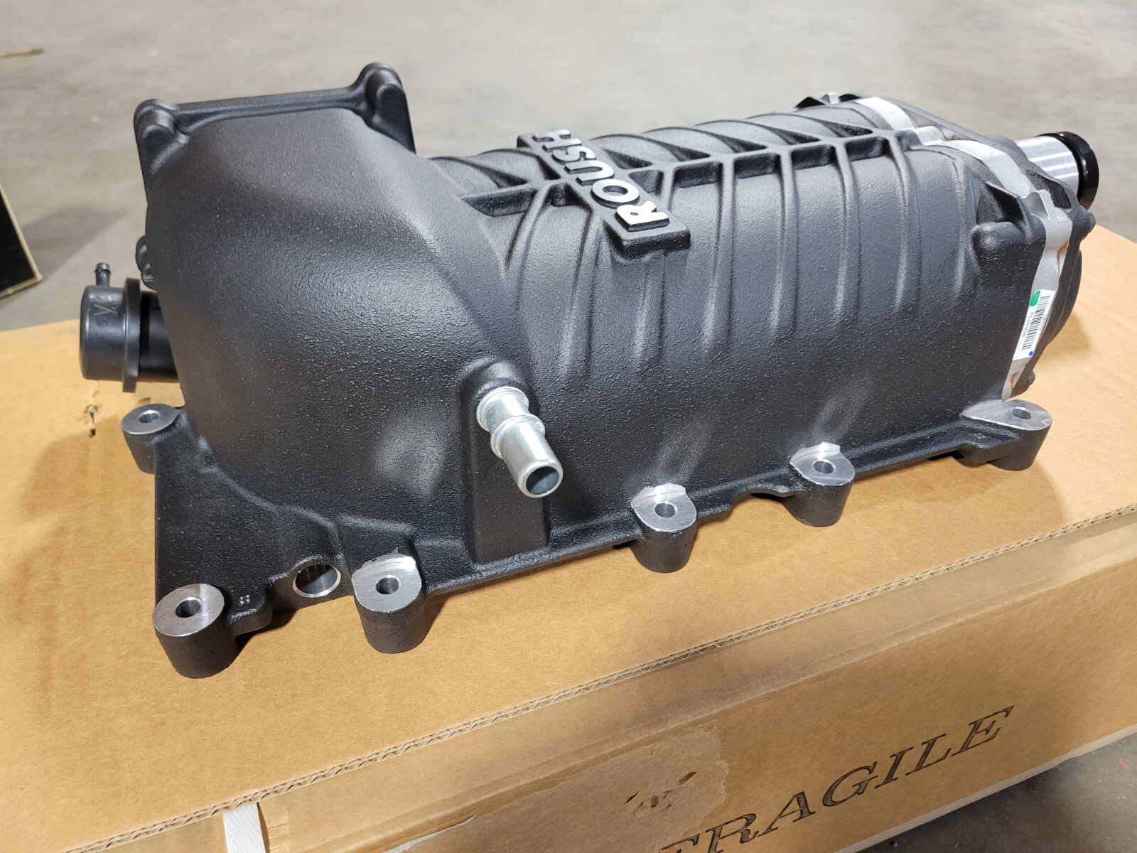 New Roush Supercharger Fits 2011-2014 Mustang 5.0L 2011-2017 F150 5.0L