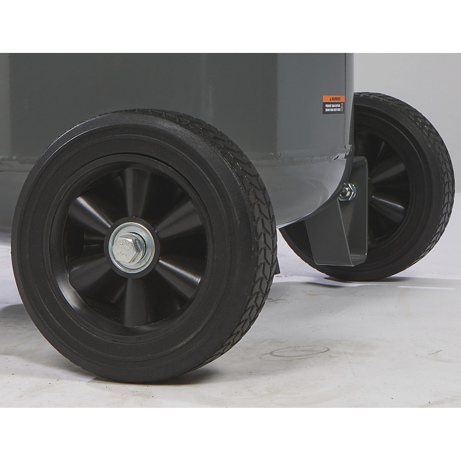 Klutch 29-Gallon Air Compressor, 2.5 HP, 120 Volts, 175 PSI