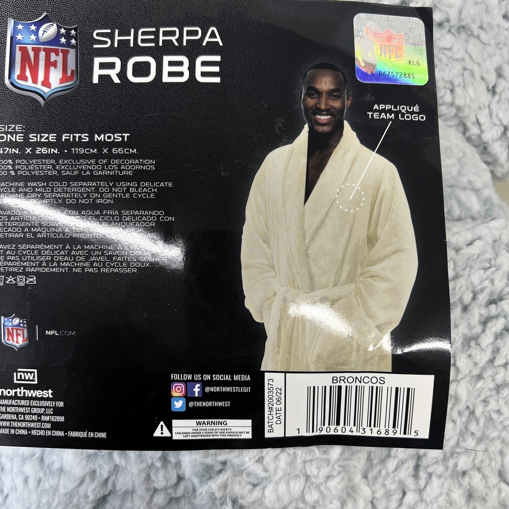 NFL Men's Denver Broncos Soft Sherpa Lounge Robe