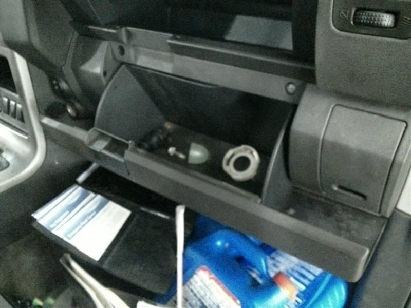 PATHFINDR 2007 Glove Box 104487184