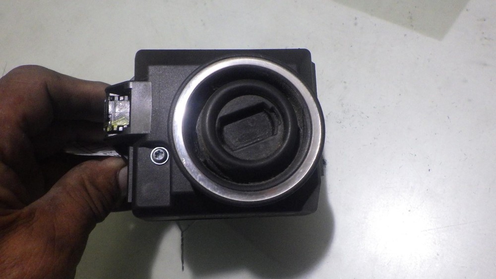 13 MERCEDES C250 Ignition Switch Module 2079057101