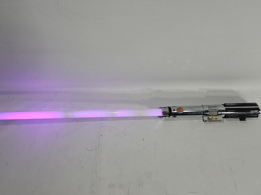 PURPLE LIGHTSABER (P14021825)