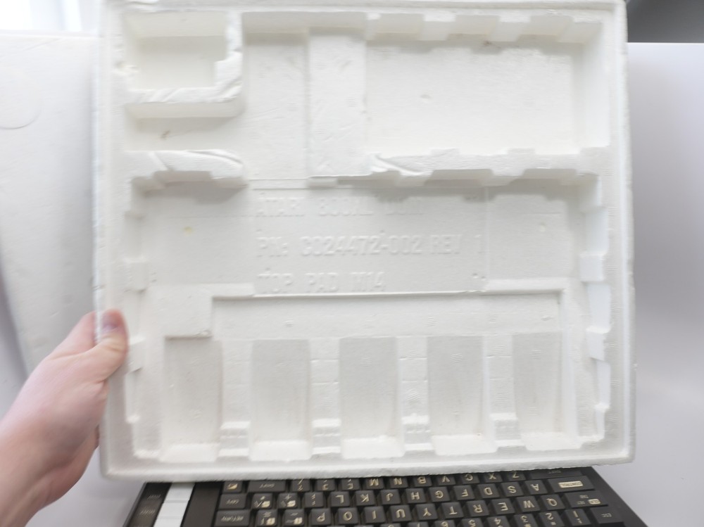 Atari 800XL Home Personal Computer With Box