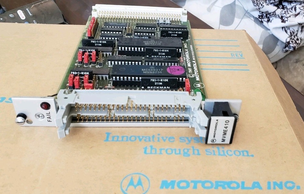 MOTOROLA MVME410 DUAL PARALLEL INTERFACE MODULE 1 ** Mint **