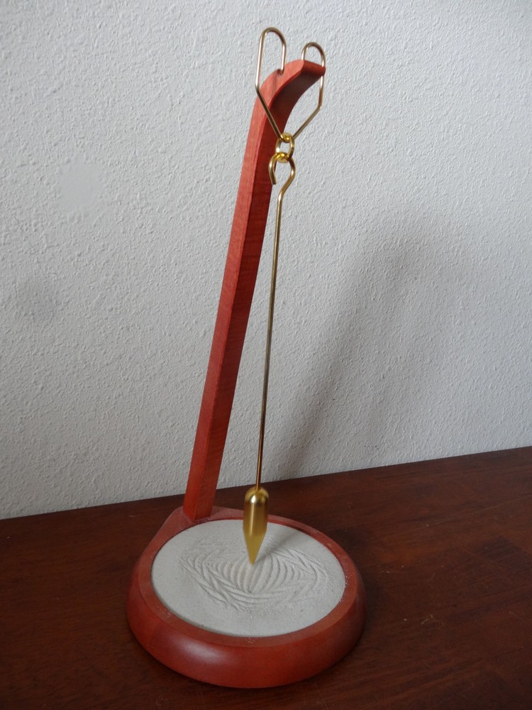 13" Cherry Sand Art Pendulum