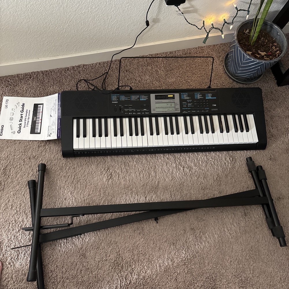 EUC Casio LK-170 Lighted electric Keyboard stand learning self-playing
