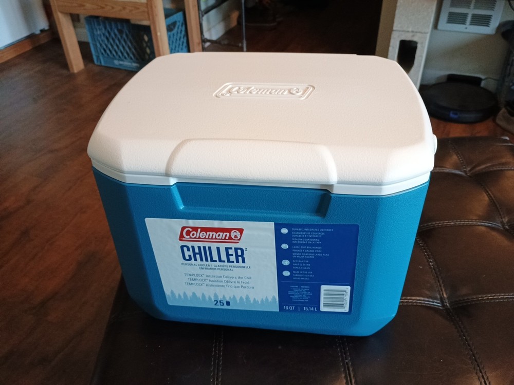 Coleman 16 qt cooler