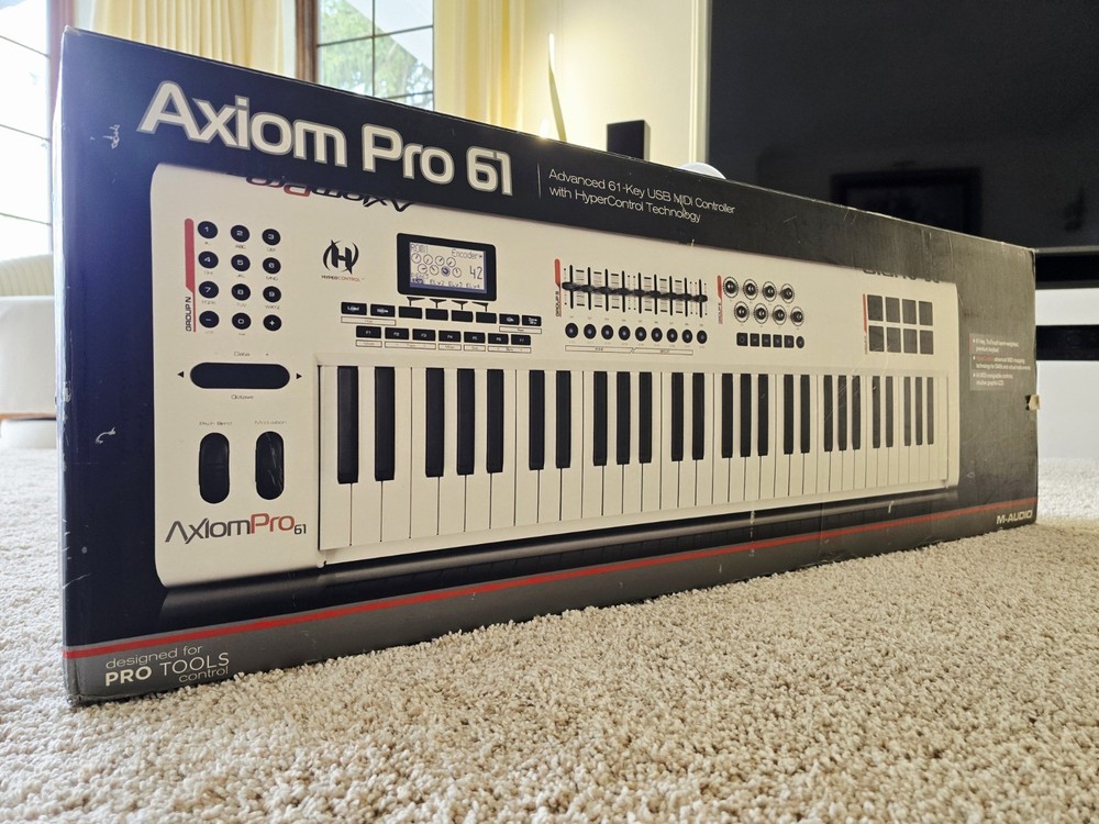 M-Audio Axiom Pro 61 Midi Keyboard HyperControl Technology Lighty Used In Box