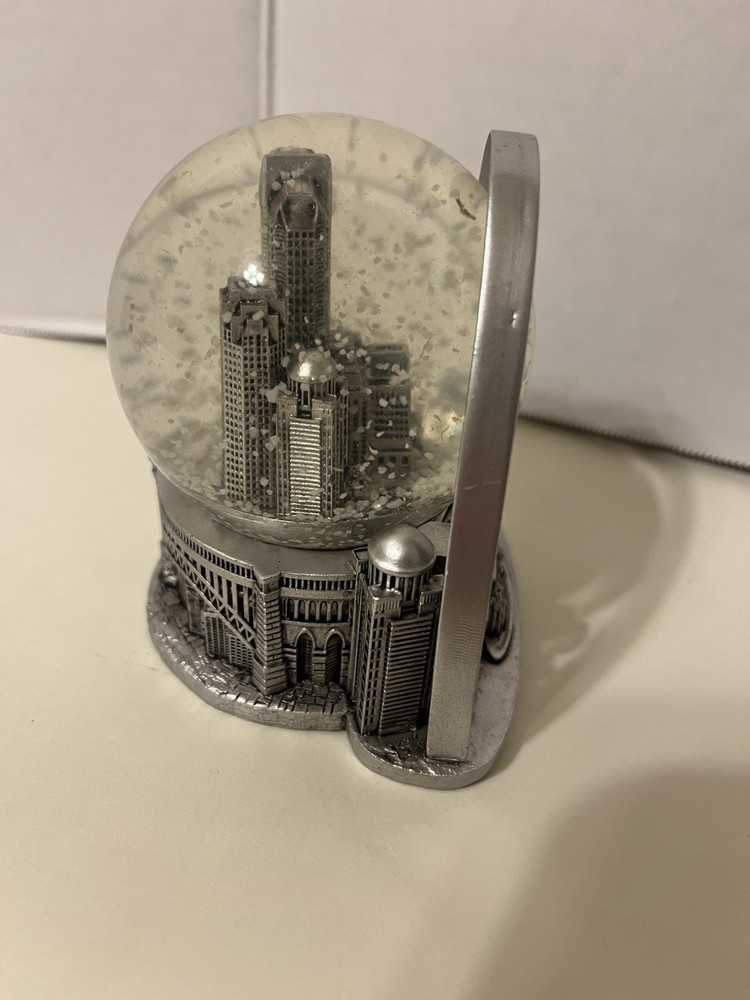 St Louis Arch Sno Globe