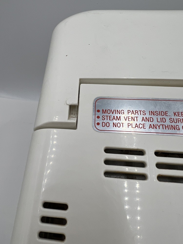 Zojirushi Bread Maker BBCC-N15 WORKING