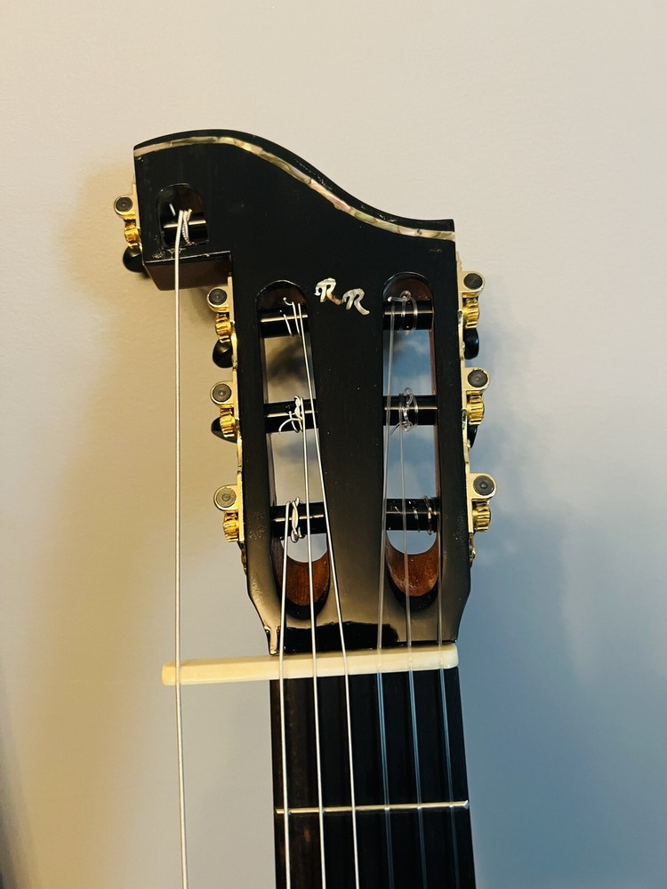 Rodrigo Rodríguez Romantic Classical Guitar 7th Strings