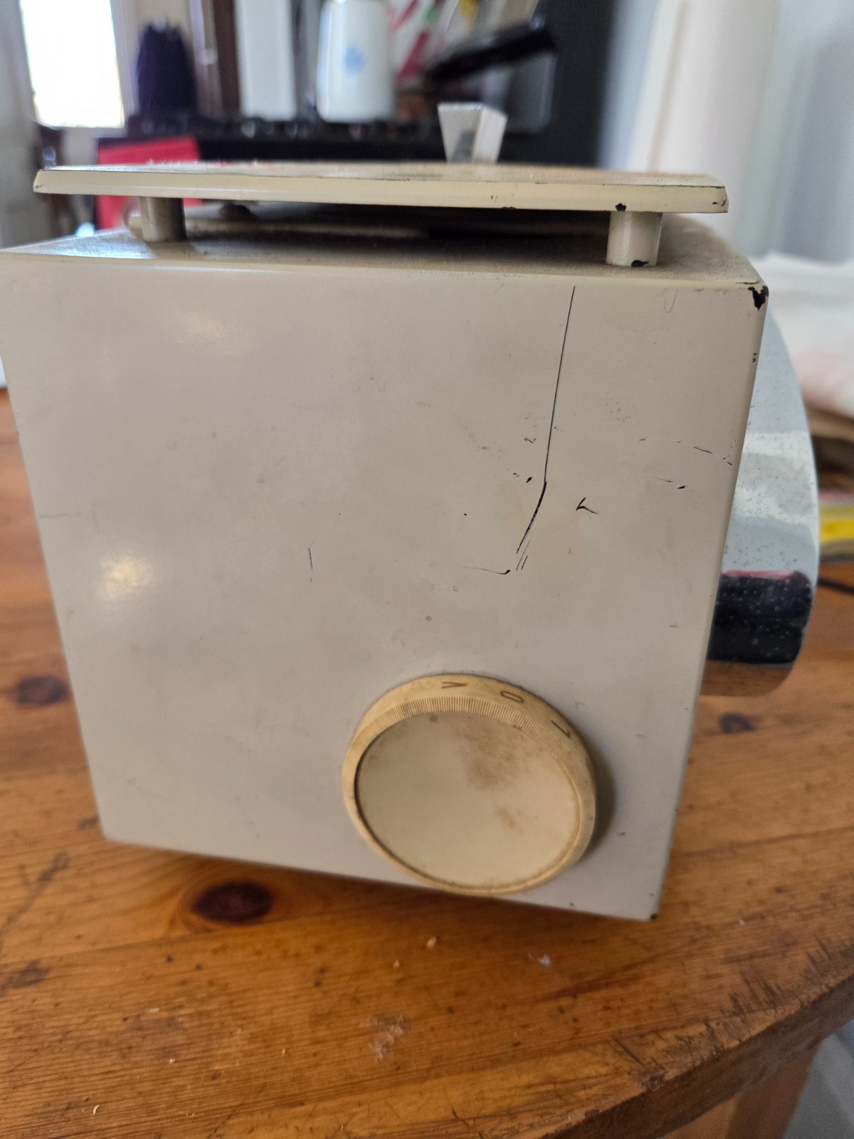 MOTOROLA MODEL 63C AM TUBE MCM CLOCK RADIO -WORKING