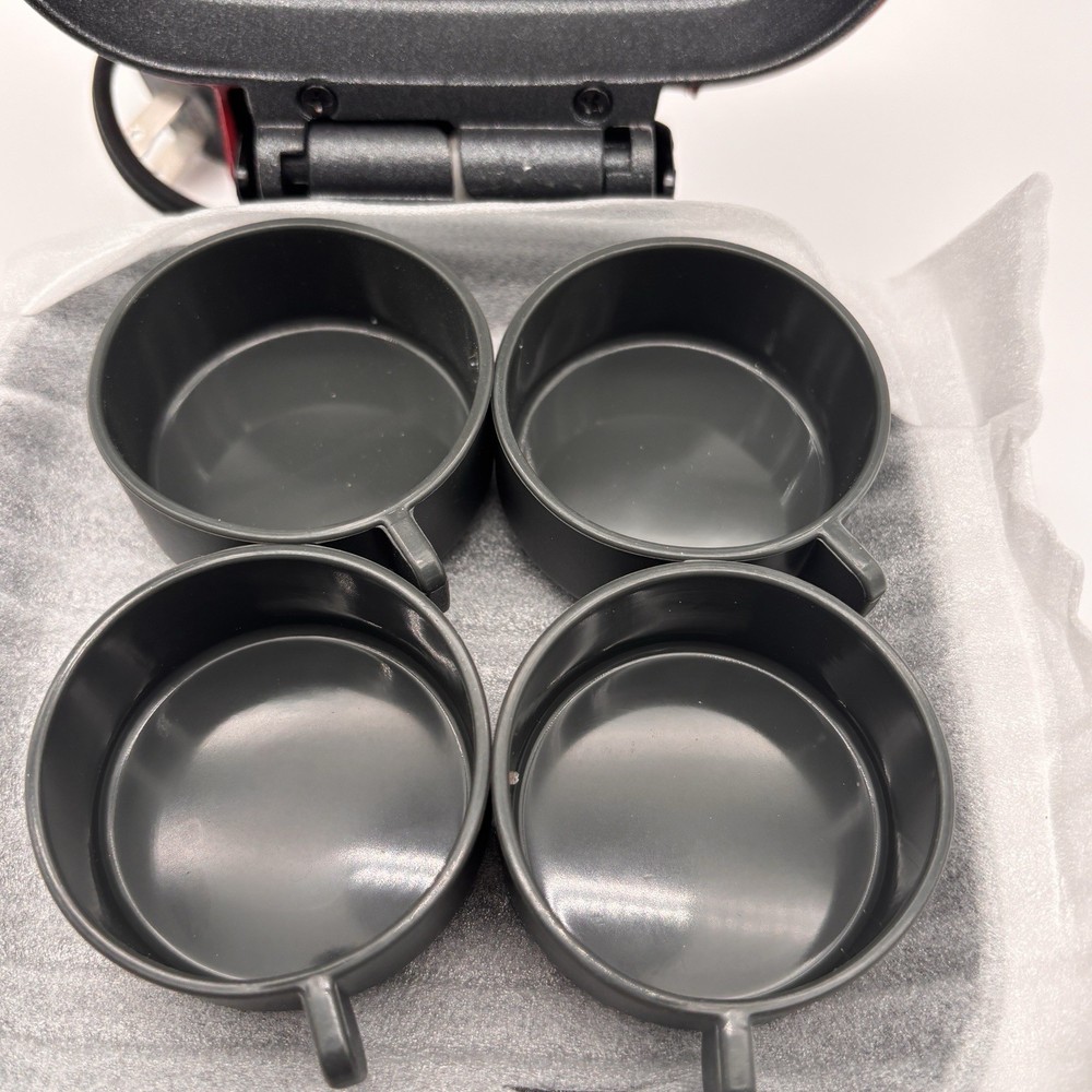 Dash Deluxe Egg Bite Maker Replacement Silicone Cups (Set of 5) + Base