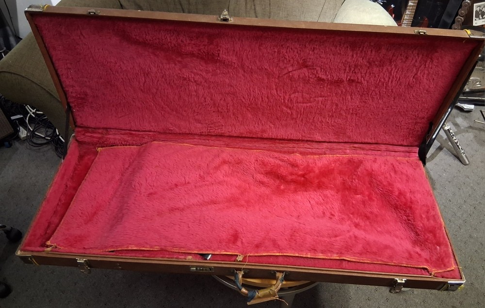 1989 Gibson Explorer Hard Case Brown