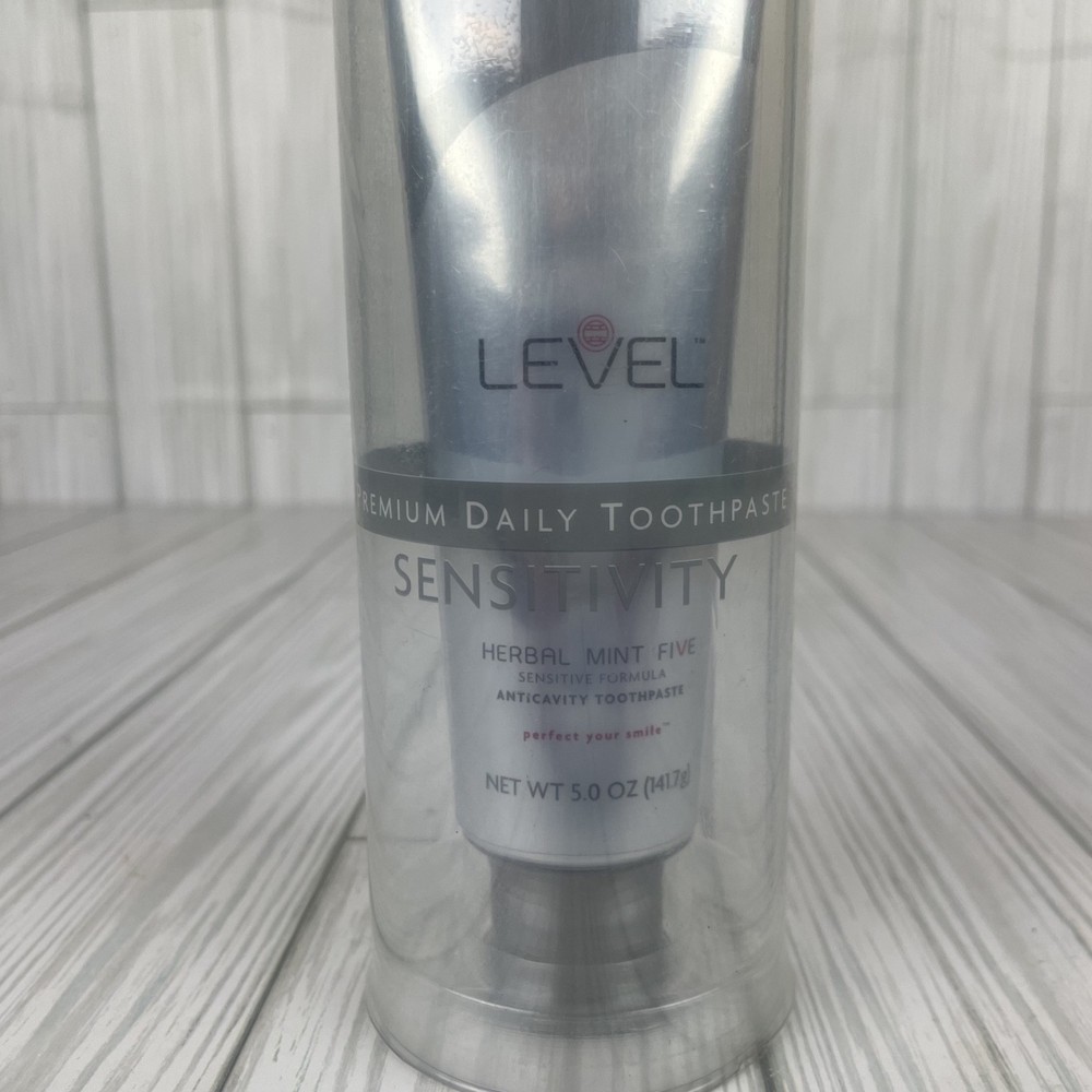 New Level Herbal Mint Five Premium Daily Toothpaste Sensitivity 5oz