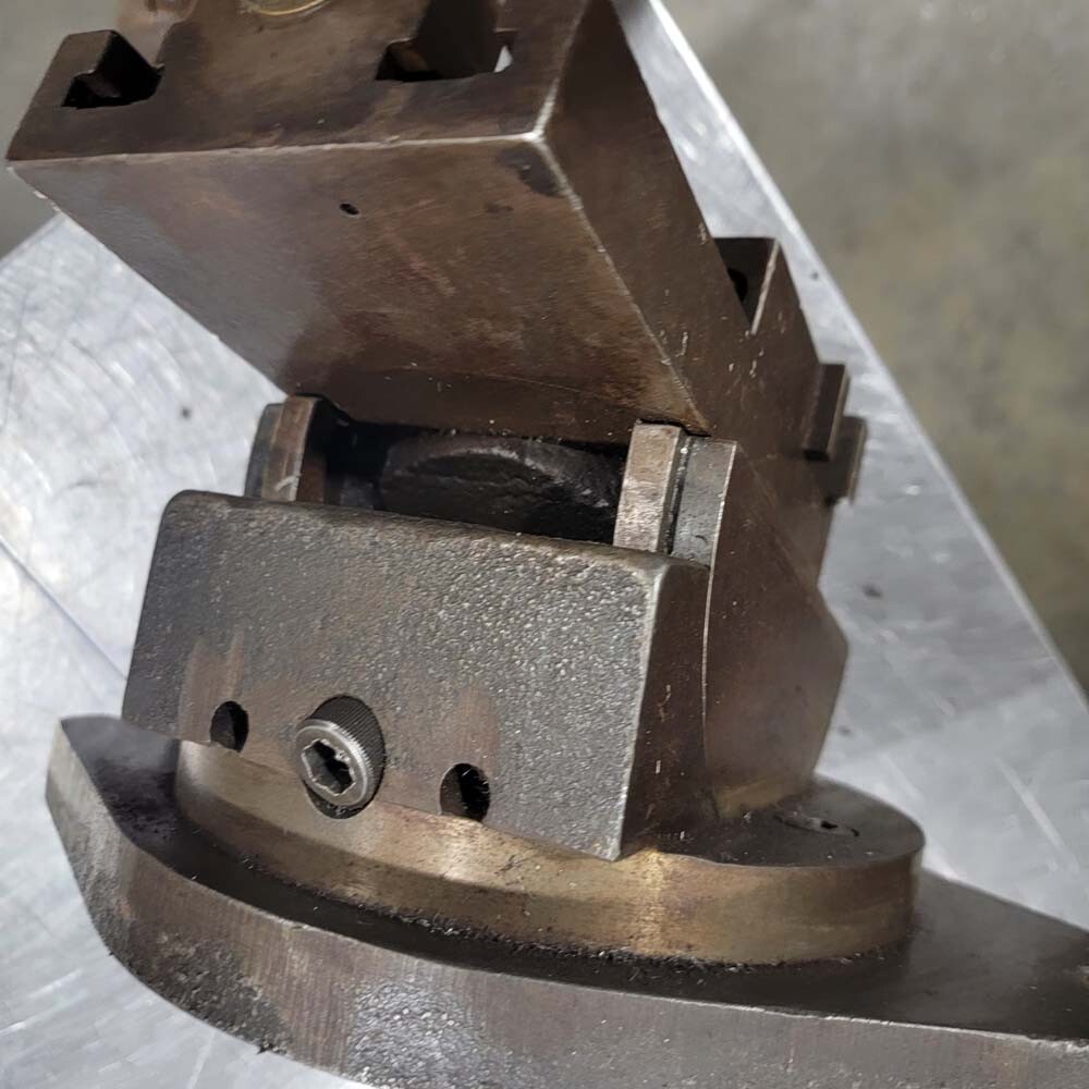 Angle Vise no name Jaw width 4" Opening 4", Inv 45498