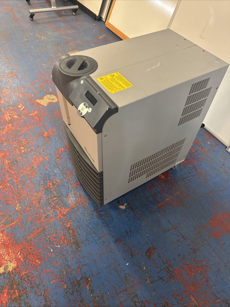 Thermo Scientific ThermoFlex 900 Recirculating Chiller