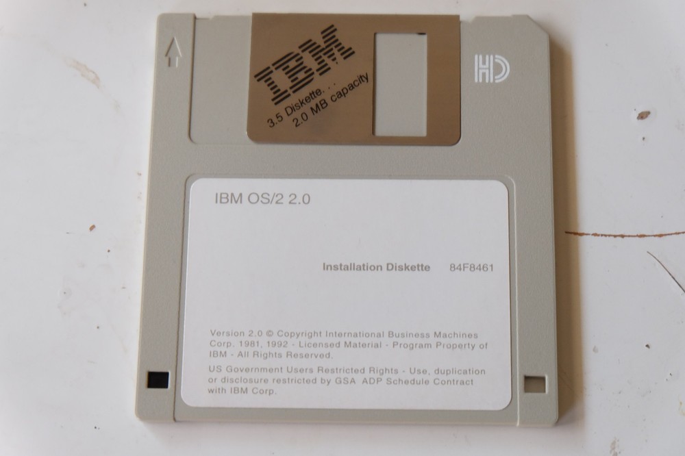 IBM OS/2 2.0 disk set (21 2.0 MB 3.5" floppy diskettes)