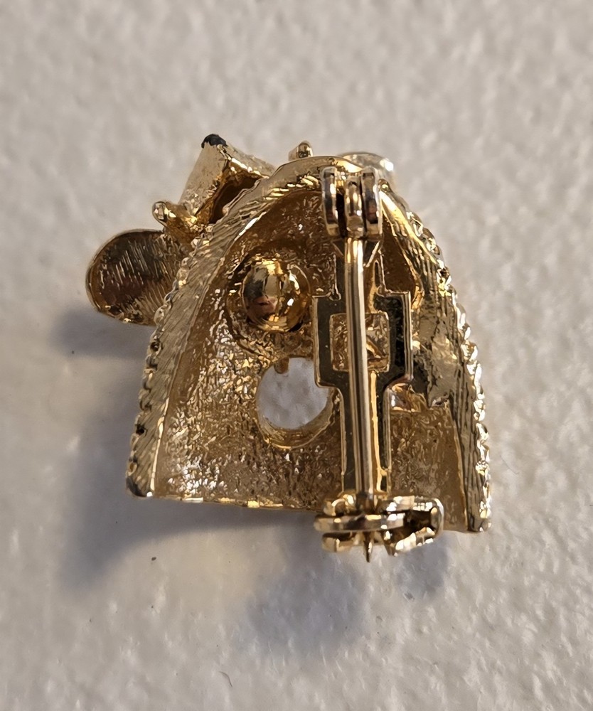Bee On Bee Hive Gold Tone Lapel Pin