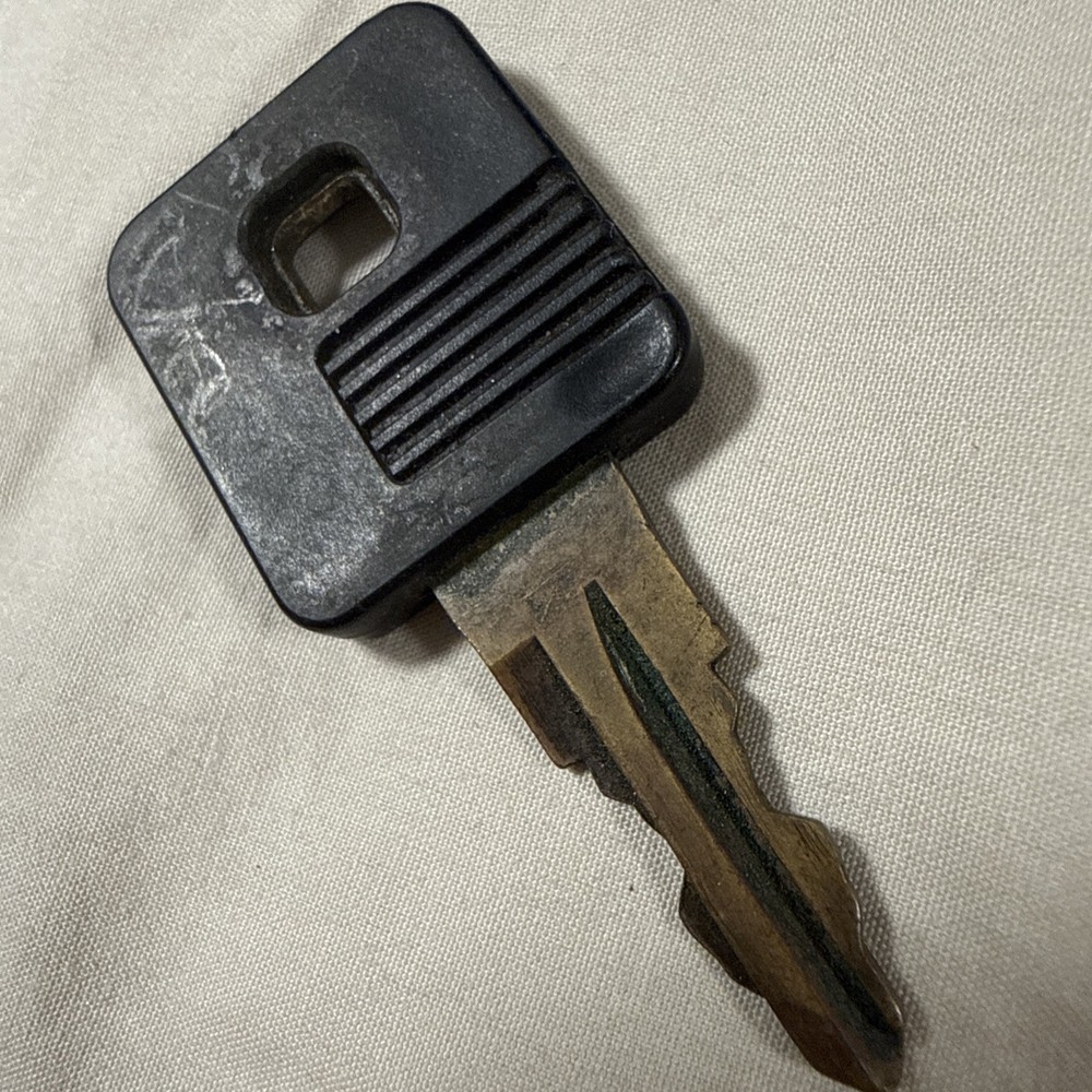Sears Craftsman OEM Toolbox Key Code 8216