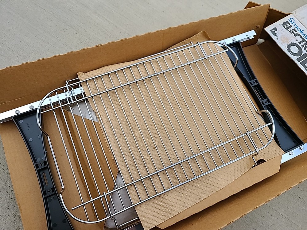 SMOKELESS ELECTRIC BOILER (NEW - OPEN BOX)