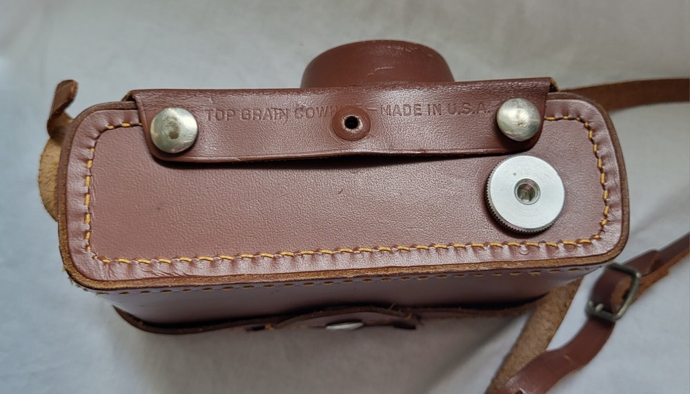 Argus C3 35mm Rangefinder with Case and Flash