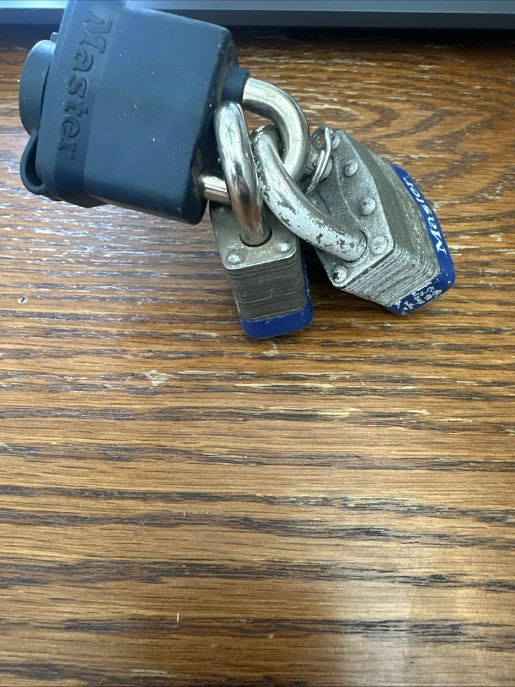 Master Lock Padlocks with 3 keys