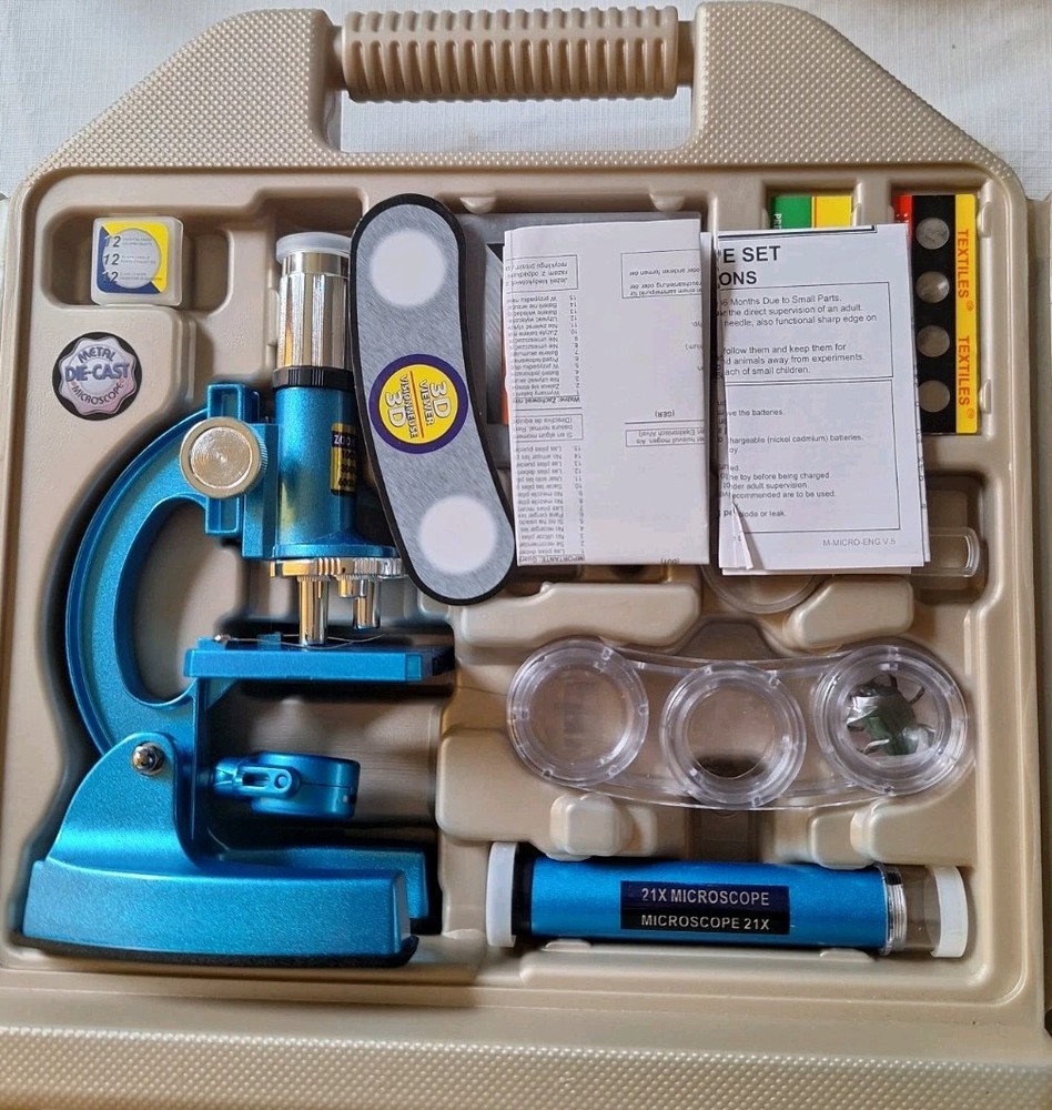 Micro-Science Microscope Set with Carrying Case