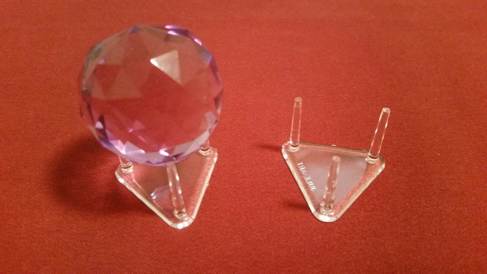 *25 Triangle 1.5" Three 3 Peg Display Stands For Crystal Clusters