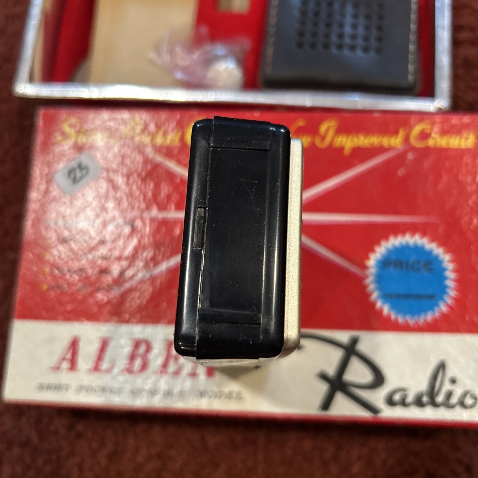 Vintage Alben Mini Transistor Radio Shirt Pocket Console Model (works)