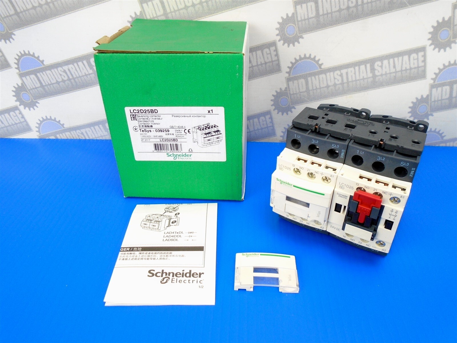 Schneider TeSys - LC2D25BD - 24V REVERSING CONTACTOR - 120-480V - 40A - 2-15 HP
