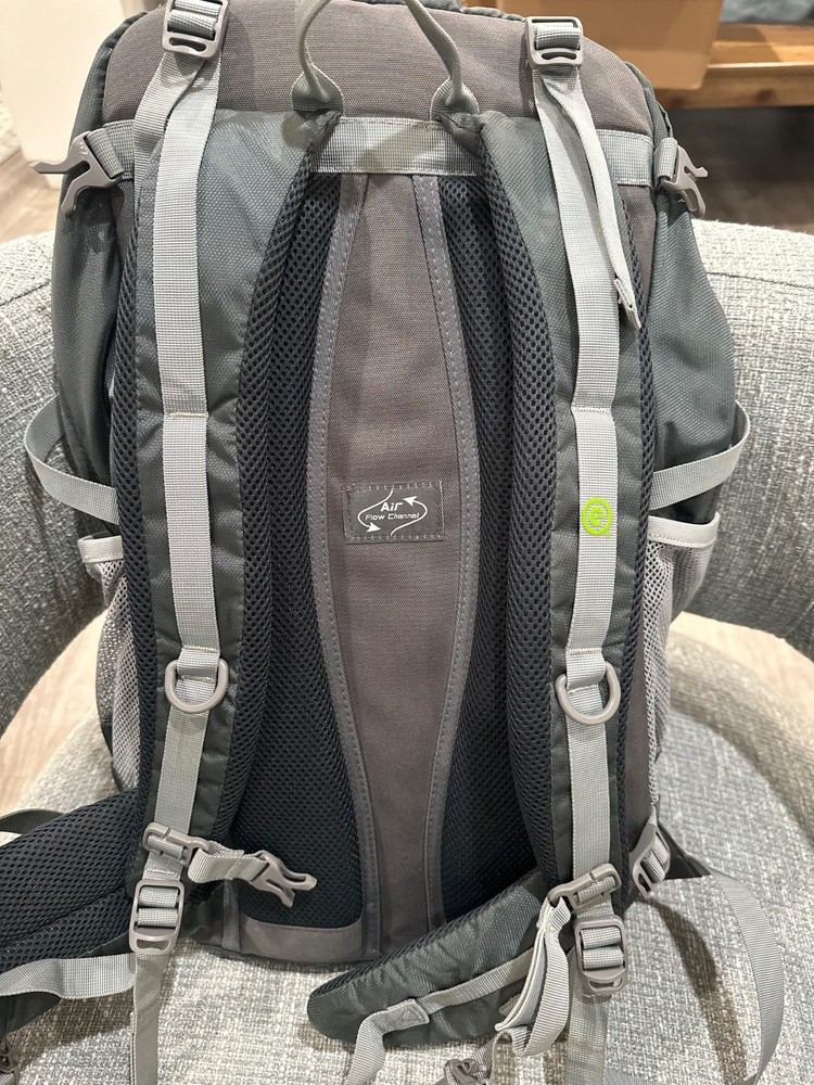 Ecogear Snow Leopard 40L hiking backpack