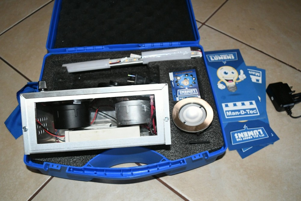 Man-D-Tec SoloBeam TriFecta Elevator Lighting LED Illuminator Excellent cond W4