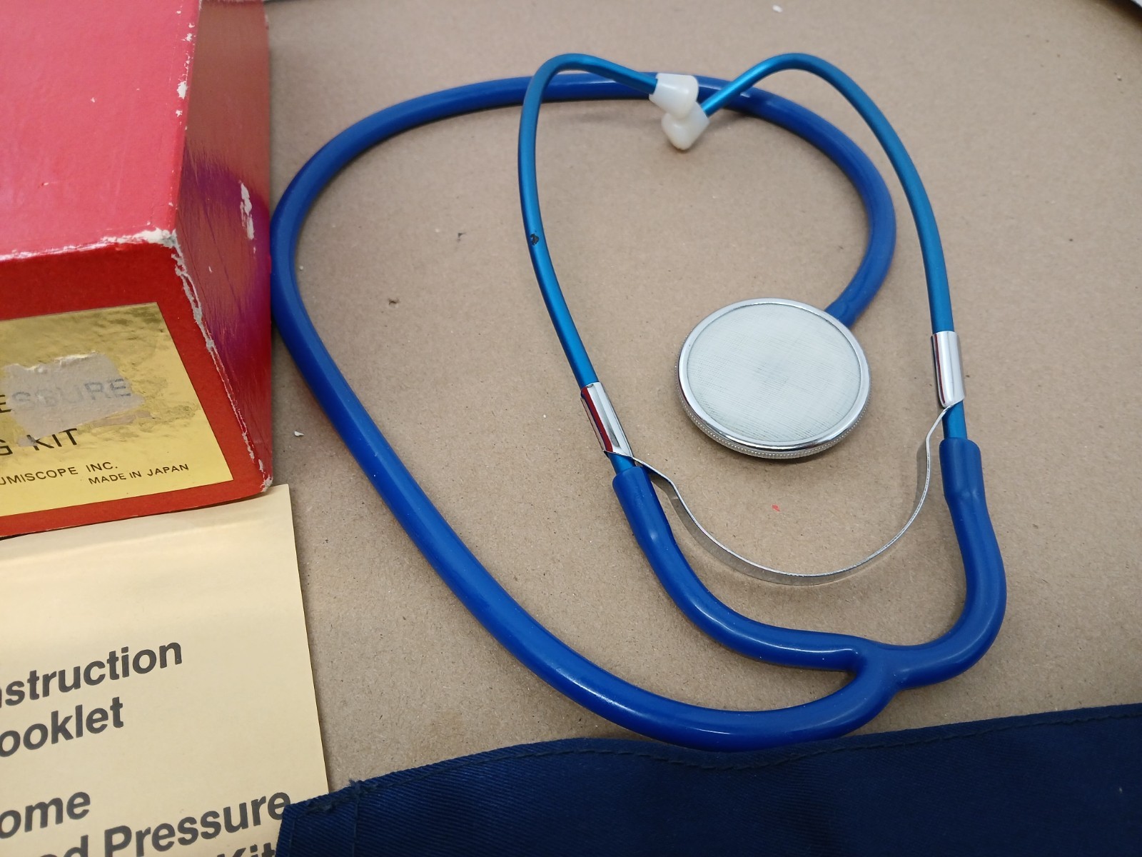 Vintage Lumiscope Home Blood Pressure Monitoring Kit Aneroid w/ Box Japan