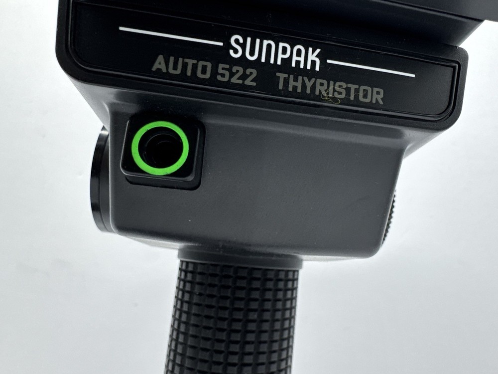 Sunpack Auto 522 Thyristor Handle Mount Camera Flash With Bracket Vintage