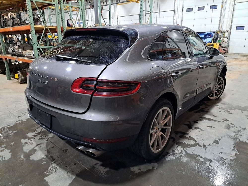 2016 Macan Camera/Projector Sku#4302952