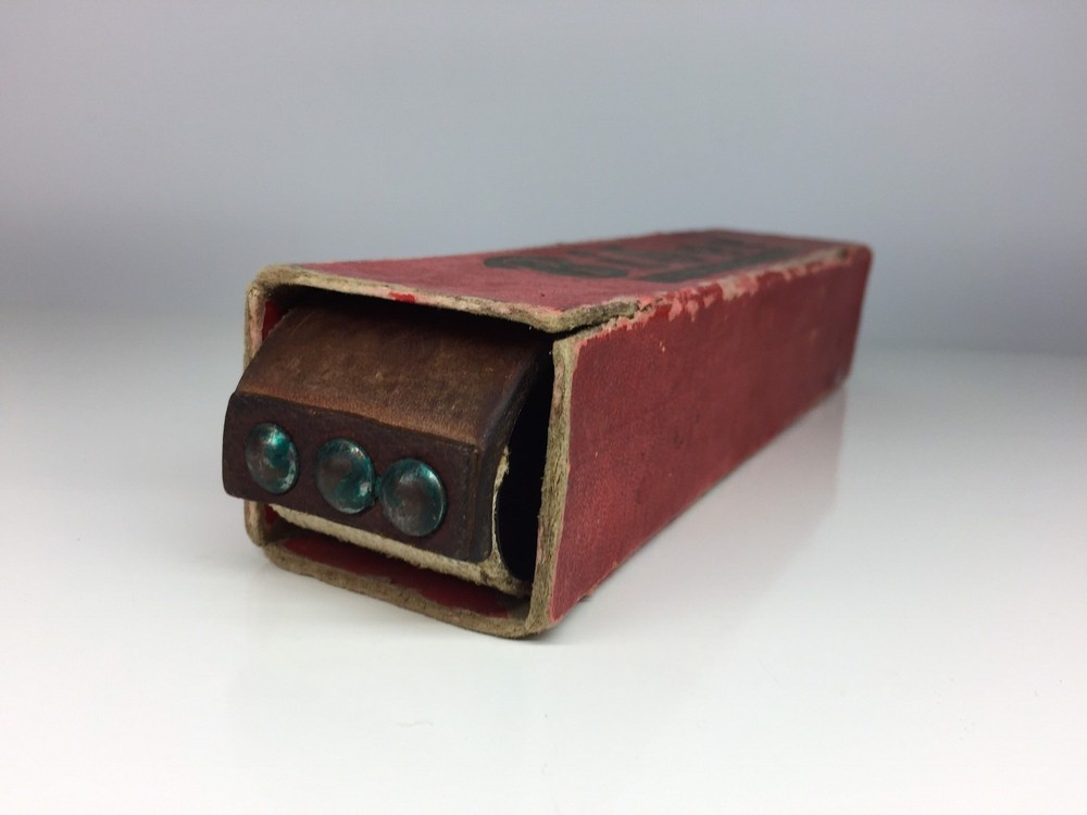 Antique razor blade sharpener “Biber”, worldwide shipping.