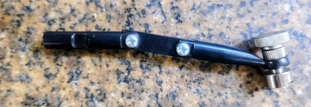 🗽 UNIVERSAL TEST AXIAL SUPPORT INDICATOR HOLDER