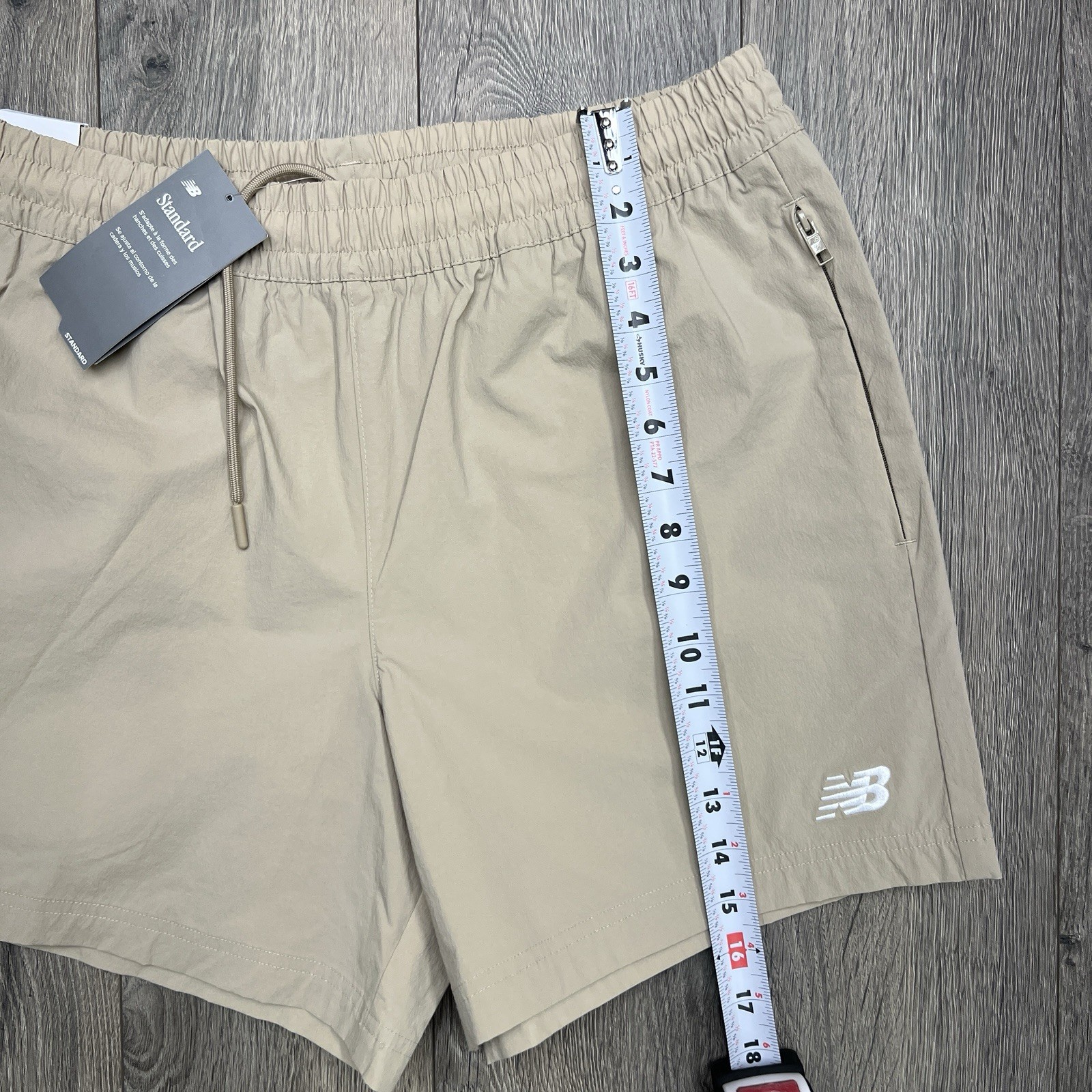 New Balance Shorts Sz Large Mens Light Brown Woven 5" Athletic Stretch $60