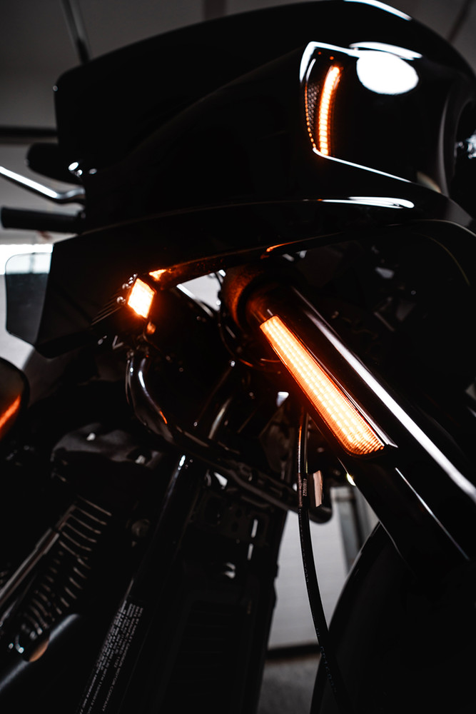 CUSTOM DYNAMICS CD-LRST-VENT-B Fairing Vent Lights Amber/White