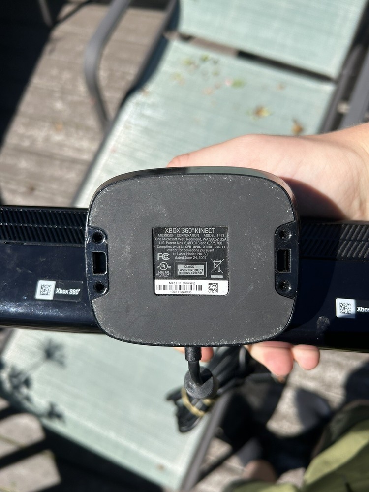 Official Microsoft Xbox 360 Kinect Motion Sensor Bar! ~ Works Great! Fast Ship!