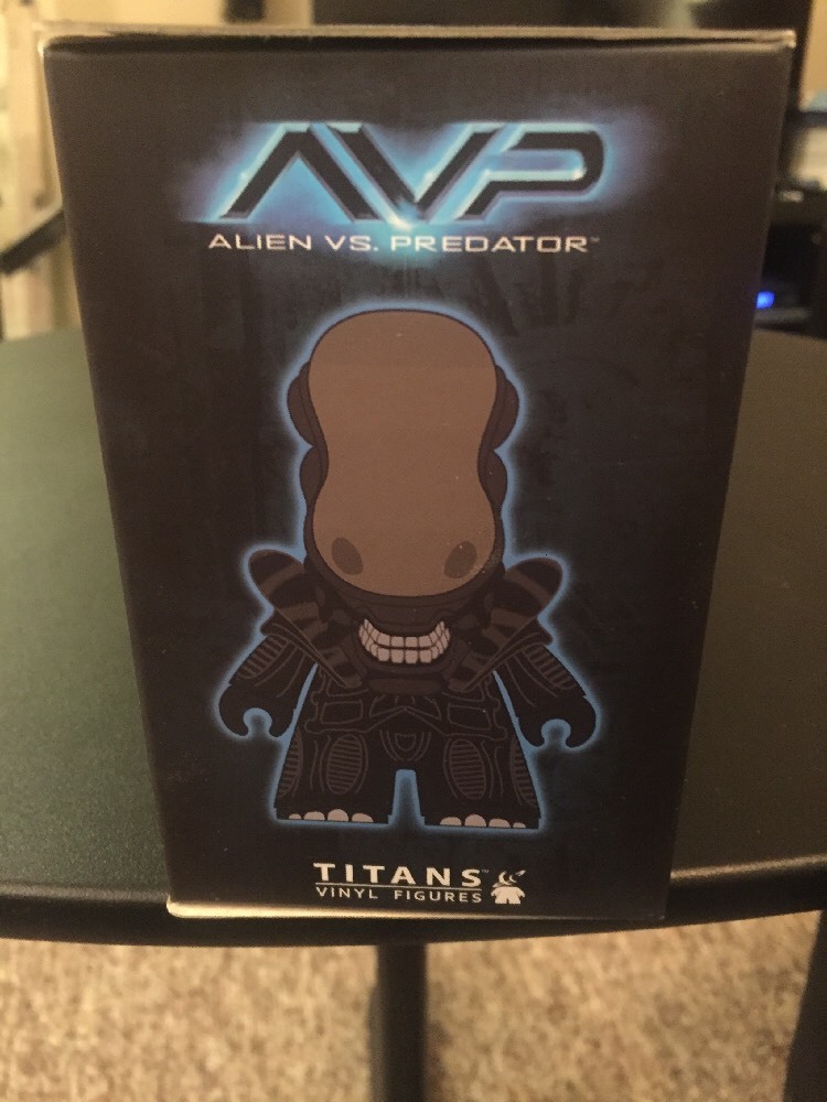 Titans Vinyl Alien Vs Predator Sealed