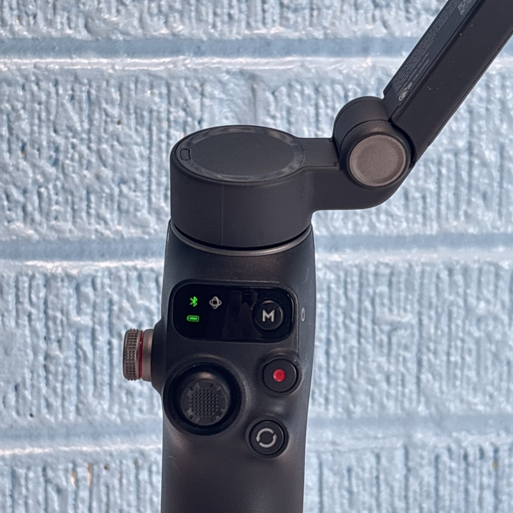 DJI Osmo Mobile 7P Gimbal Stabilizer 3-Axis Foldable Android iPhone