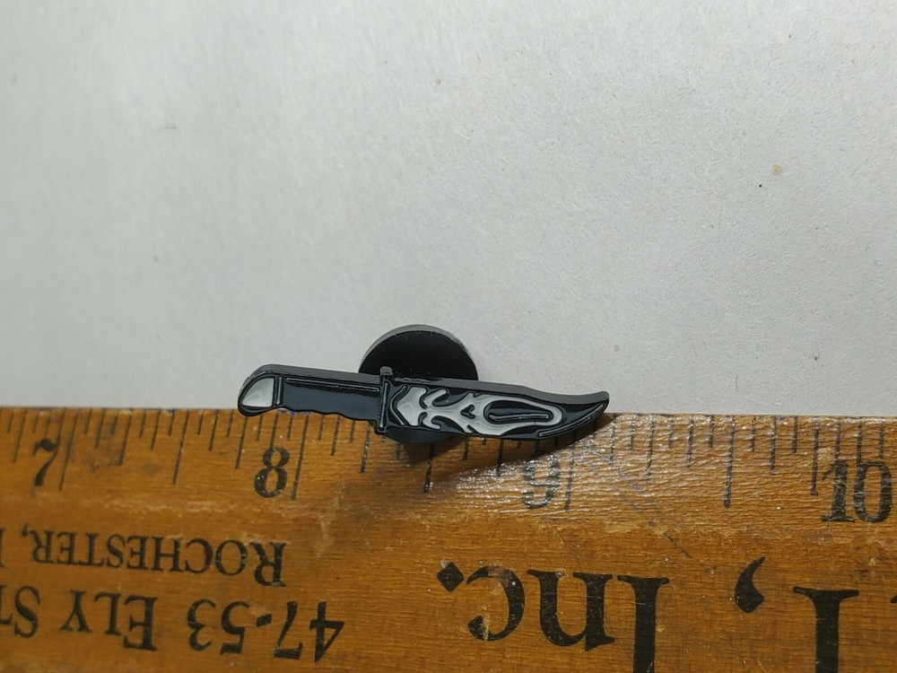 Scary Movie Ghostface Pin Enamel Dagger