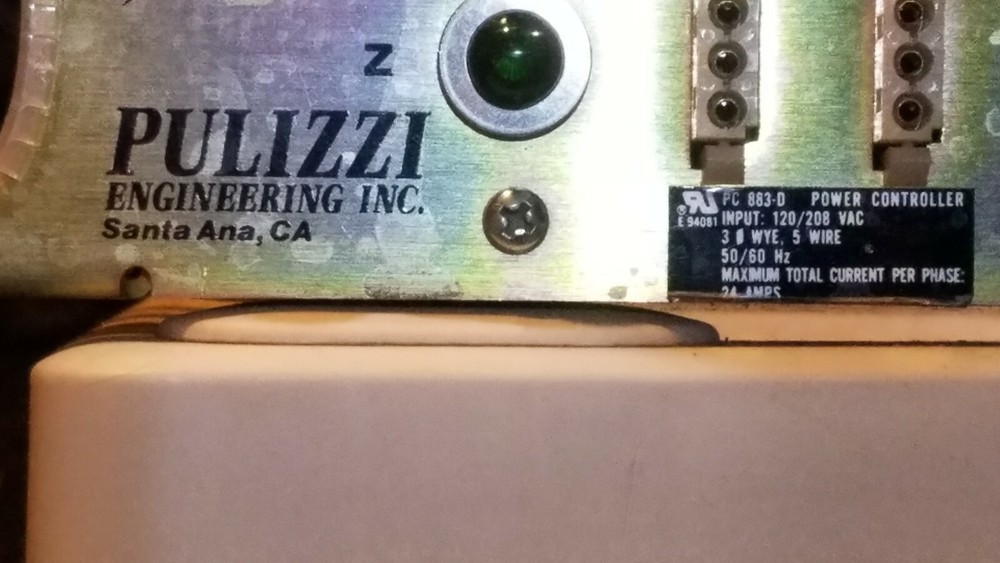 Pulizzi Power Controller 3 Phase 120/208 Y-split Rack Mount