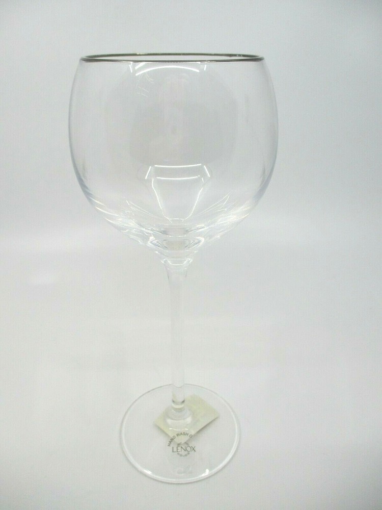 LENOX SOLITAIRE WINE GLASS - 8" 0202G