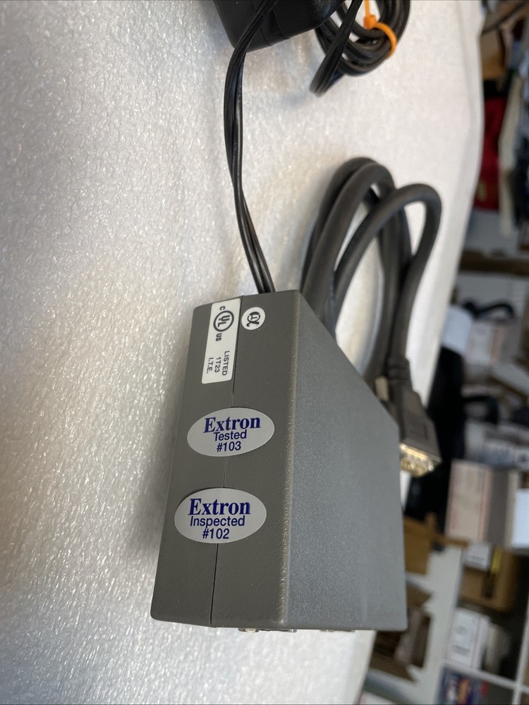 EXTRON P/2 DA2 Plus - VGA Splitter