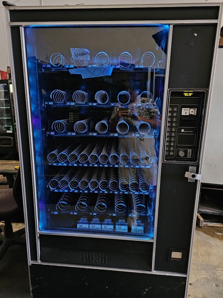 Vending Machine Refurbished AP 113 Snack 5-Wide