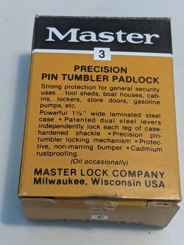 VINTAGE NO.3 MASTER LOCK KEYED DIFFERENT