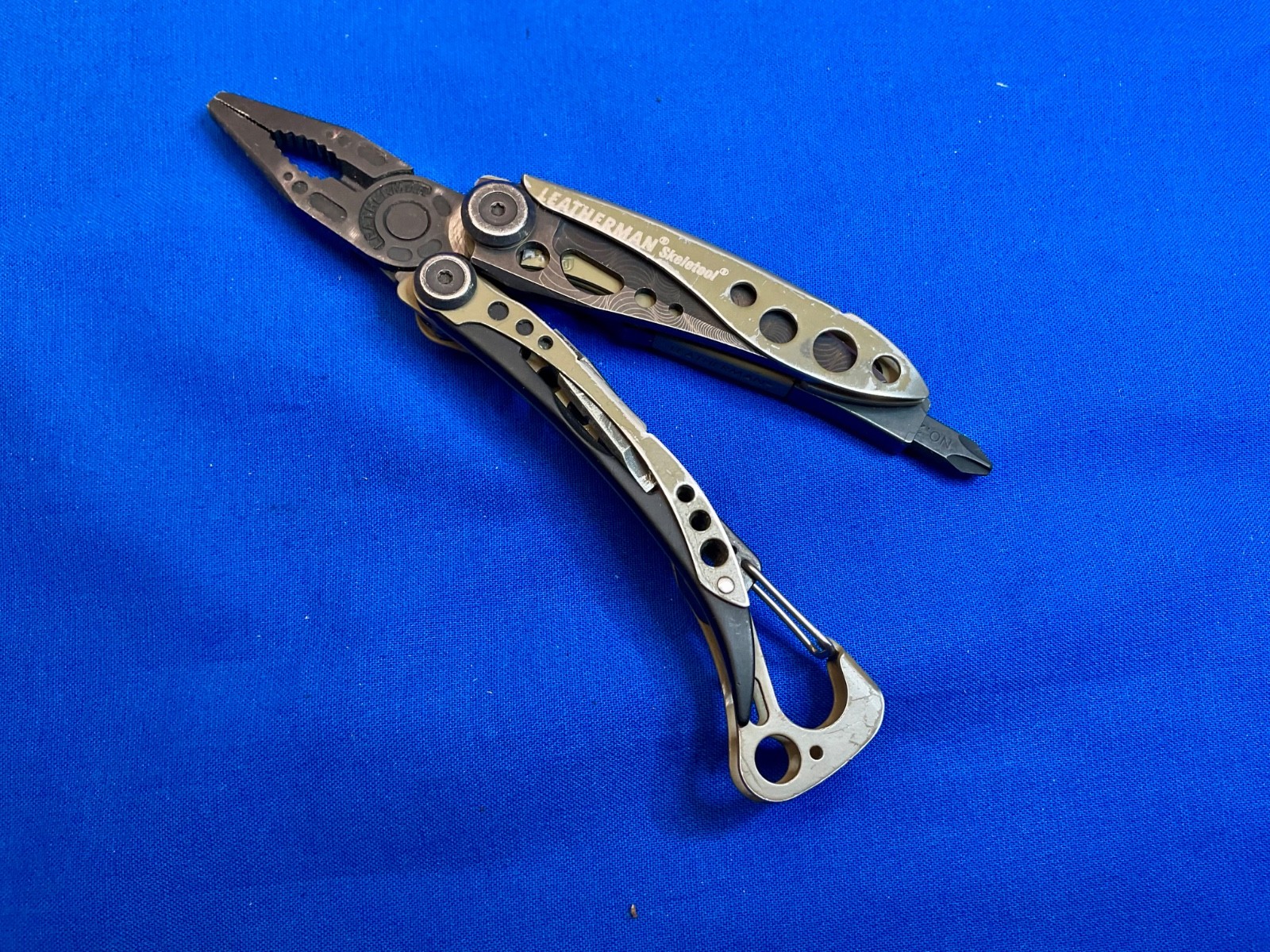 Leatherman Skeletool Multi Tool Knife Pliers
